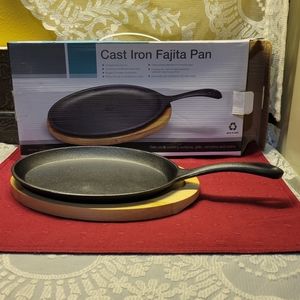2 Piece Cast Iron Fajita Skillet Grill Pan & Wood Base Set Camping Hiking Picnic